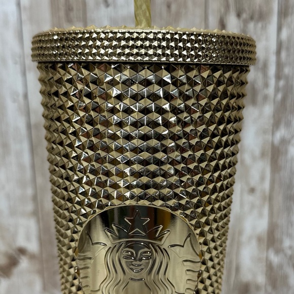 Starbucks Holiday 2022 Gold Studded 24 oz. Venti Tumbler NWT [1940] - Picture 4 of 8